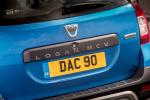 Dacia Logan MCV Stepway 2017 года (UK)